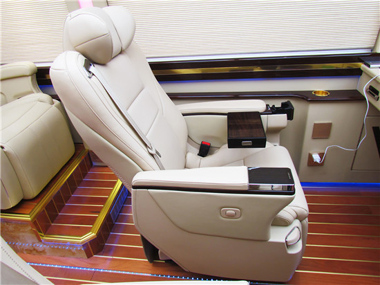 dealer_default_5fa2b433cc2b4904808ea072a90d3352.jpg