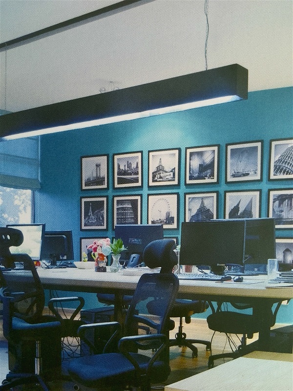 廢舊工廠改造為港式風(fēng)情的工作室案例