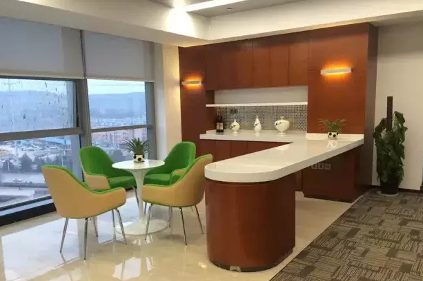 辦公屏風(fēng)配套設(shè)計(jì),辦公屏風(fēng),屏風(fēng)設(shè)計(jì)