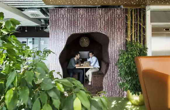 辦公家具配套設(shè)計(jì)