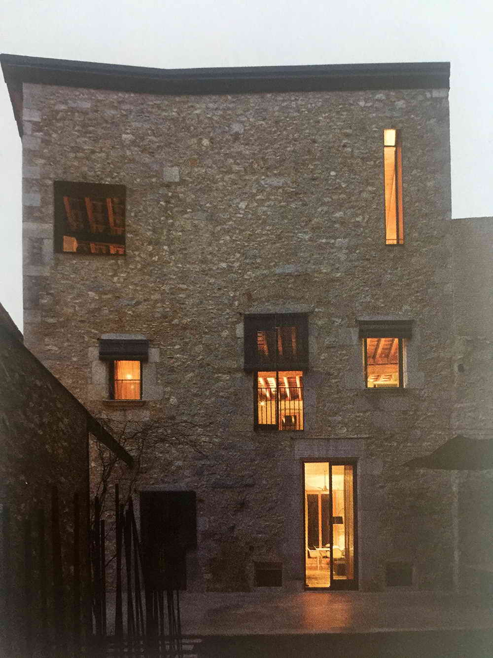 南京凡順辦公家具廠為您提供一系列專業(yè)的家具擺設及空間設計