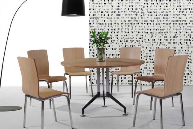 南京辦公家具廠為您提供一系列專業(yè)的辦公桌的風(fēng)水常識(shí)