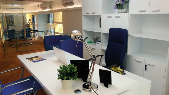 南京辦公室辦公桌，桌面布局有講究